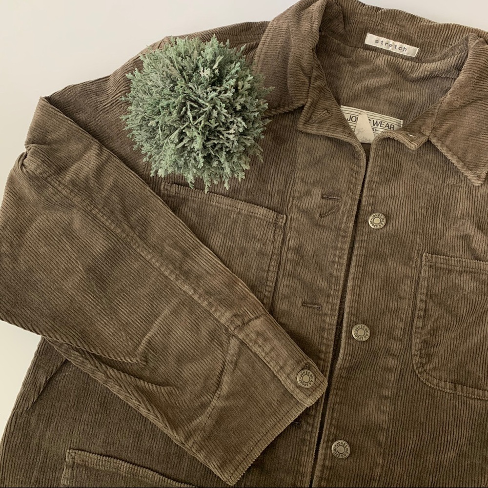 • vintage corduroy jacket •